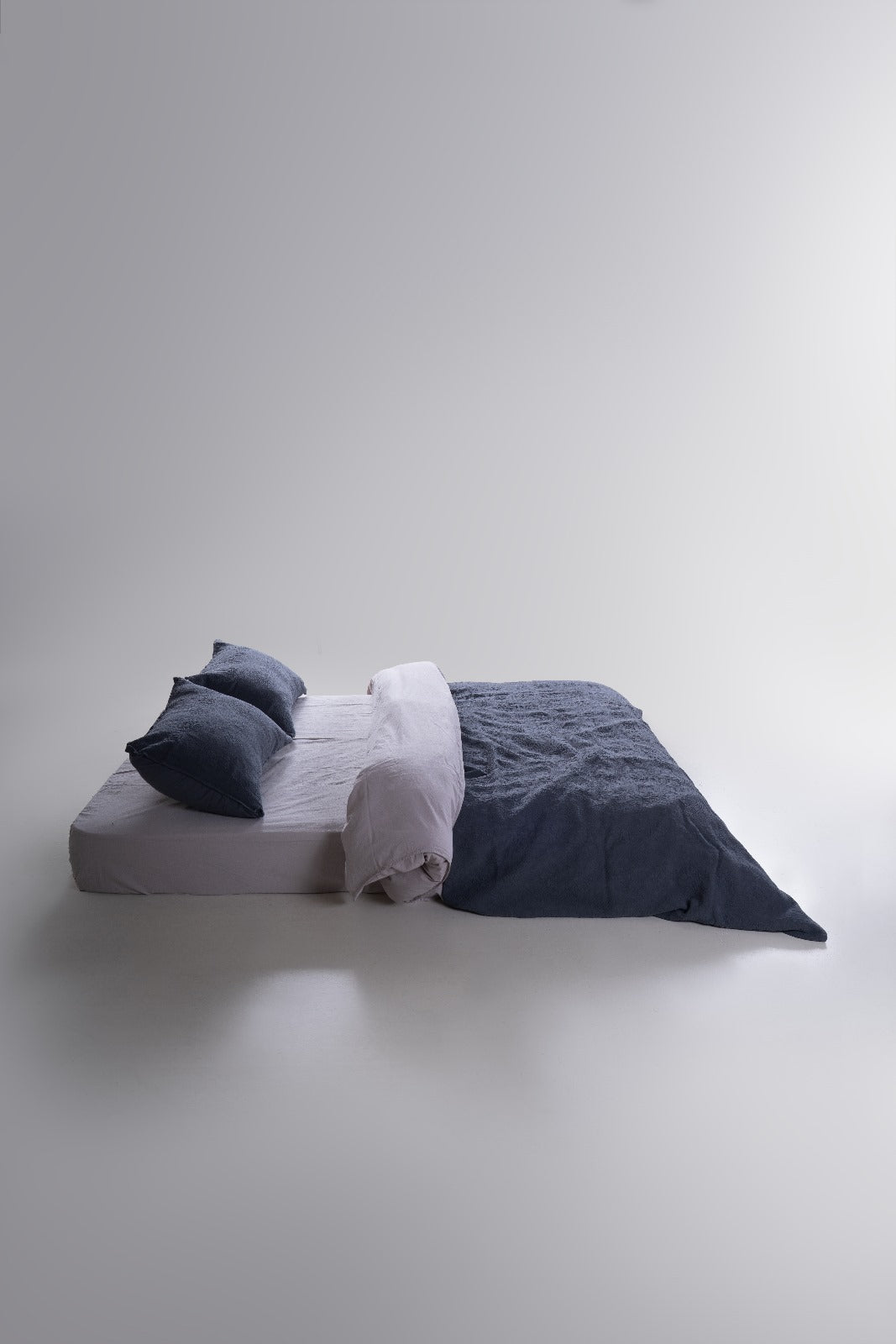 Midnight Woven Set – Deep Indigo Jacquard Bedspread & Pillowcases