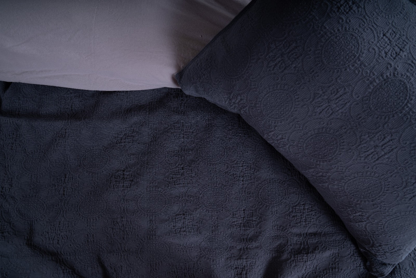 Midnight Woven Set – Deep Indigo Jacquard Bedspread & Pillowcases