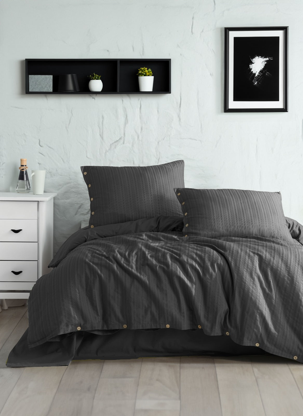Como Nero – Luxury Sateen Duvet Cover Set with Button Details | Mila Home