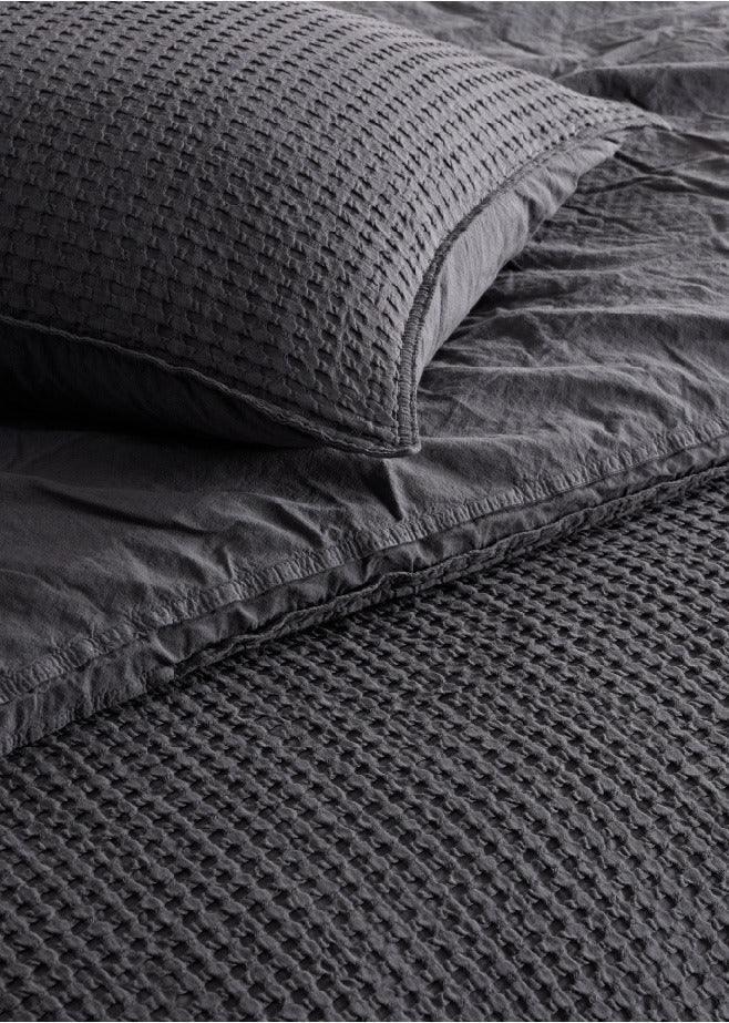 Luxury Waffle Textured Bedspread – 100% Cotton, Serene Hues | Mila Home