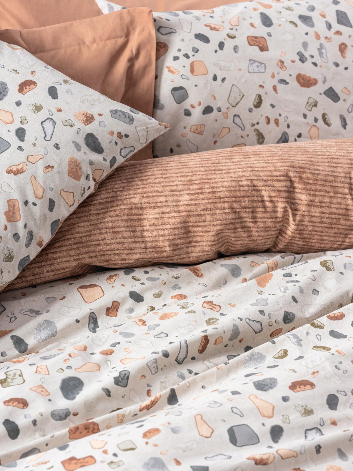 Minimal Collection Earth-Inspired Calm: Terrazzo Percale Duvet Set | 100% Cotton Ranforce