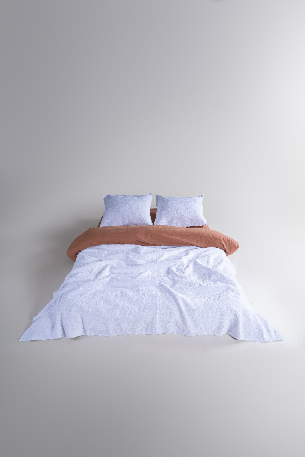Rilievo Romantic White - Jacquard Bedspread & Pillowcases