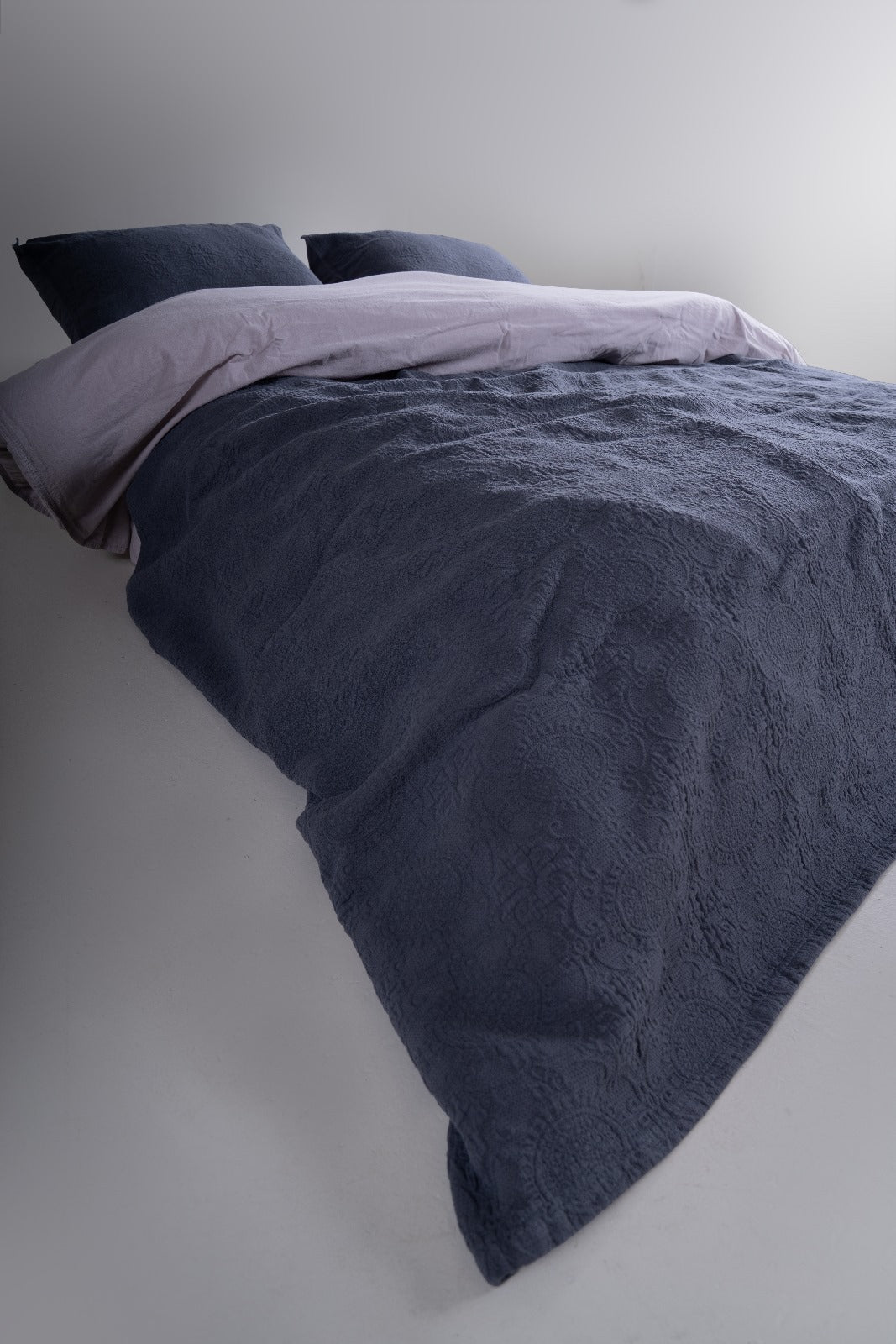 Midnight Woven Set – Deep Indigo Jacquard Bedspread & Pillowcases