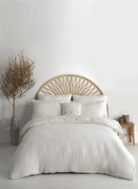 Luxury Waffle Bianco Textured Bedspread – 100% Cotton, Serene Hues | Mila Home
