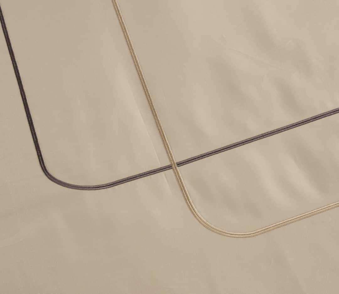 Hotel Collection – Line Edition | Luxury Beige Bedding Set with Double-Line Embroidery – 300 Thread Count Premium Cotton – 6-Piece Duvet Cover Set