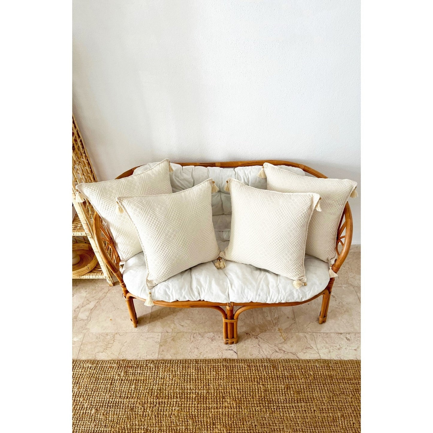 Premium Set of 4 Organic Cotton Pillow Covers | Soft, Modern, Sustainable, Stylish | 45x45 cm | Luxurious Home Decor for a Cozy Ambiance