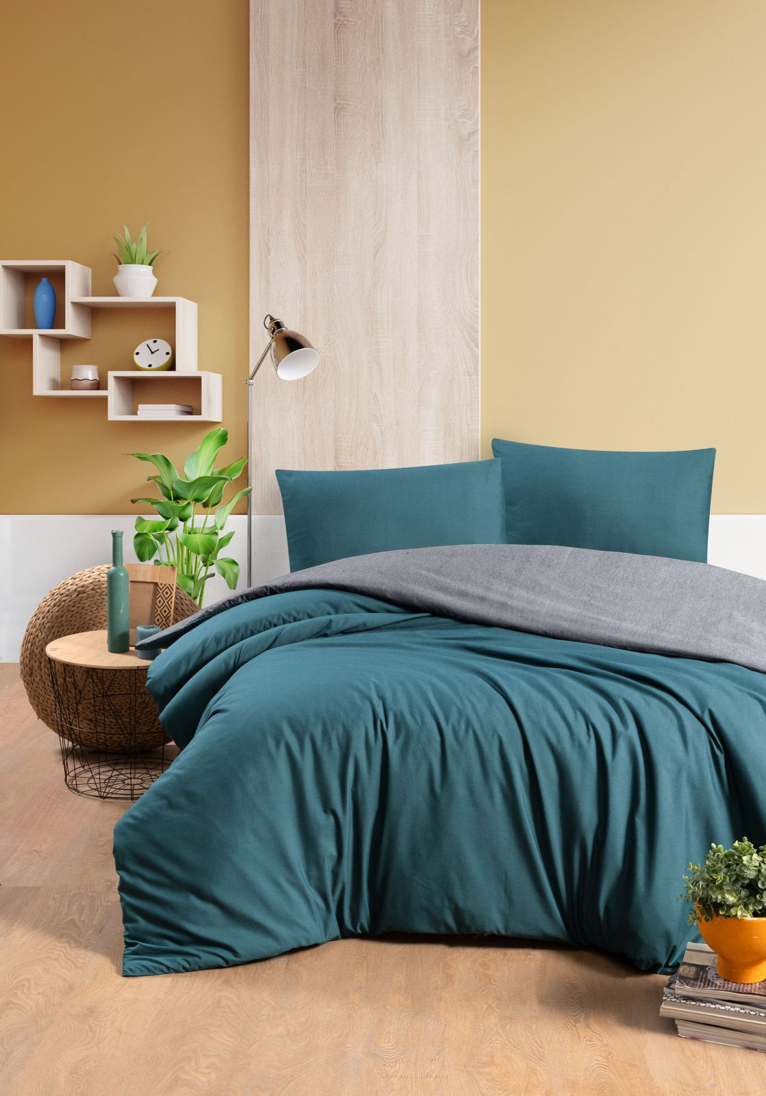 Green and Gray Modern Minimalist Bedding Set with Fitted Sheet - Sleek Bedroom Decor, Soft Fabric, Stylish Design Cotton Bedlinen Set