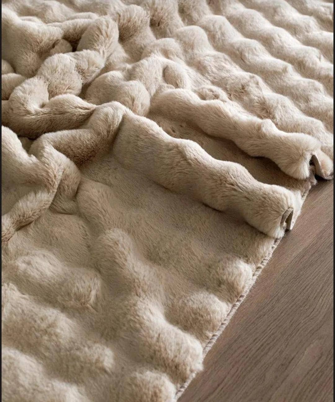 Cloud Round Luxury Plush Soft Area Rug - Bubble Rug Fleece - Elegant Faux Rabbit Fur Softest Carpet for All Rooms | Best Seller | Washable