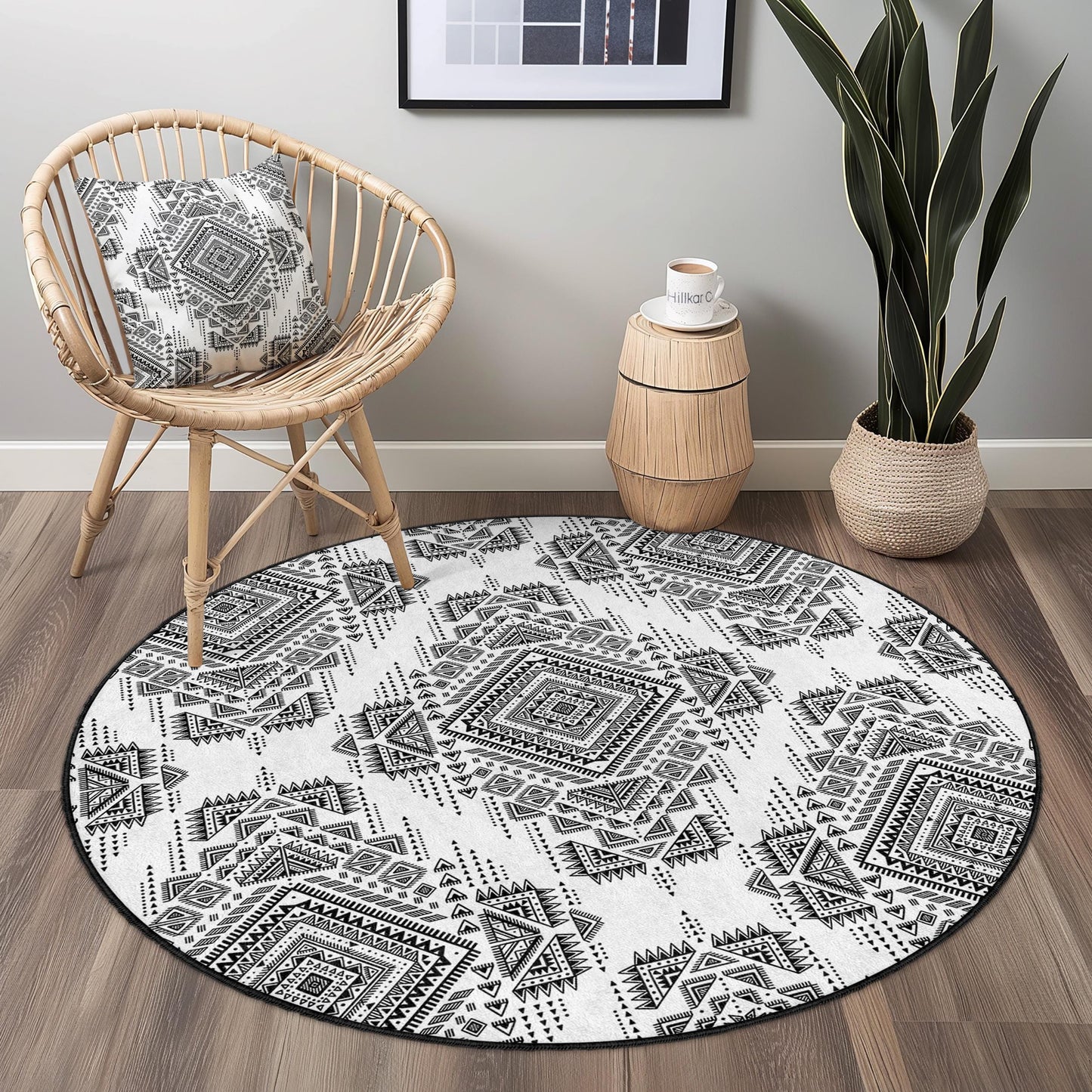 Geometric Black and White Round Area Rug, Modern Tribal Circle Rug, Bohemian Decor, Soft Living Room Rug, Unique Home Flooring