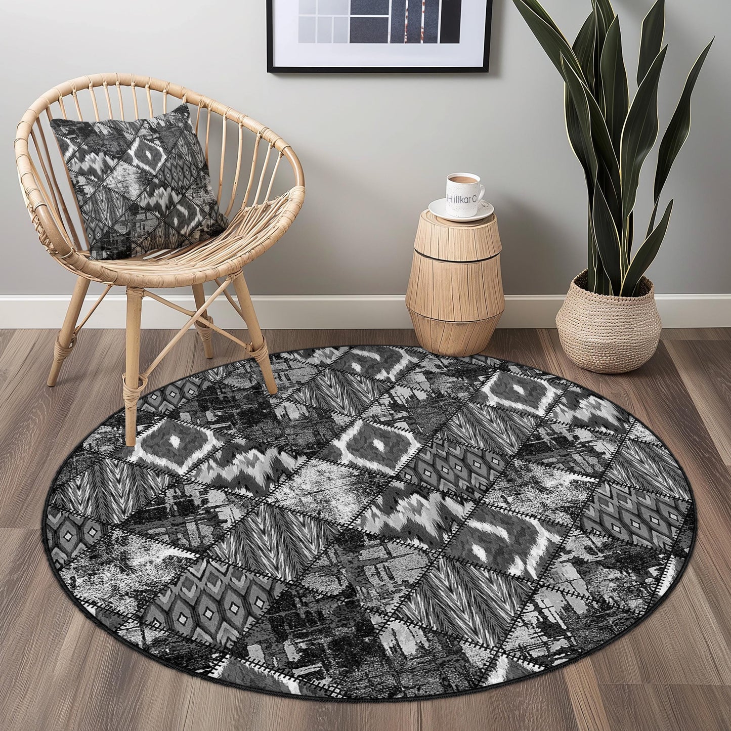 Geometric Black and White Round Area Rug, Modern Circle Rug, Boho Chic Living Room Decor, Soft Round Carpet, Stylish Home Accessory