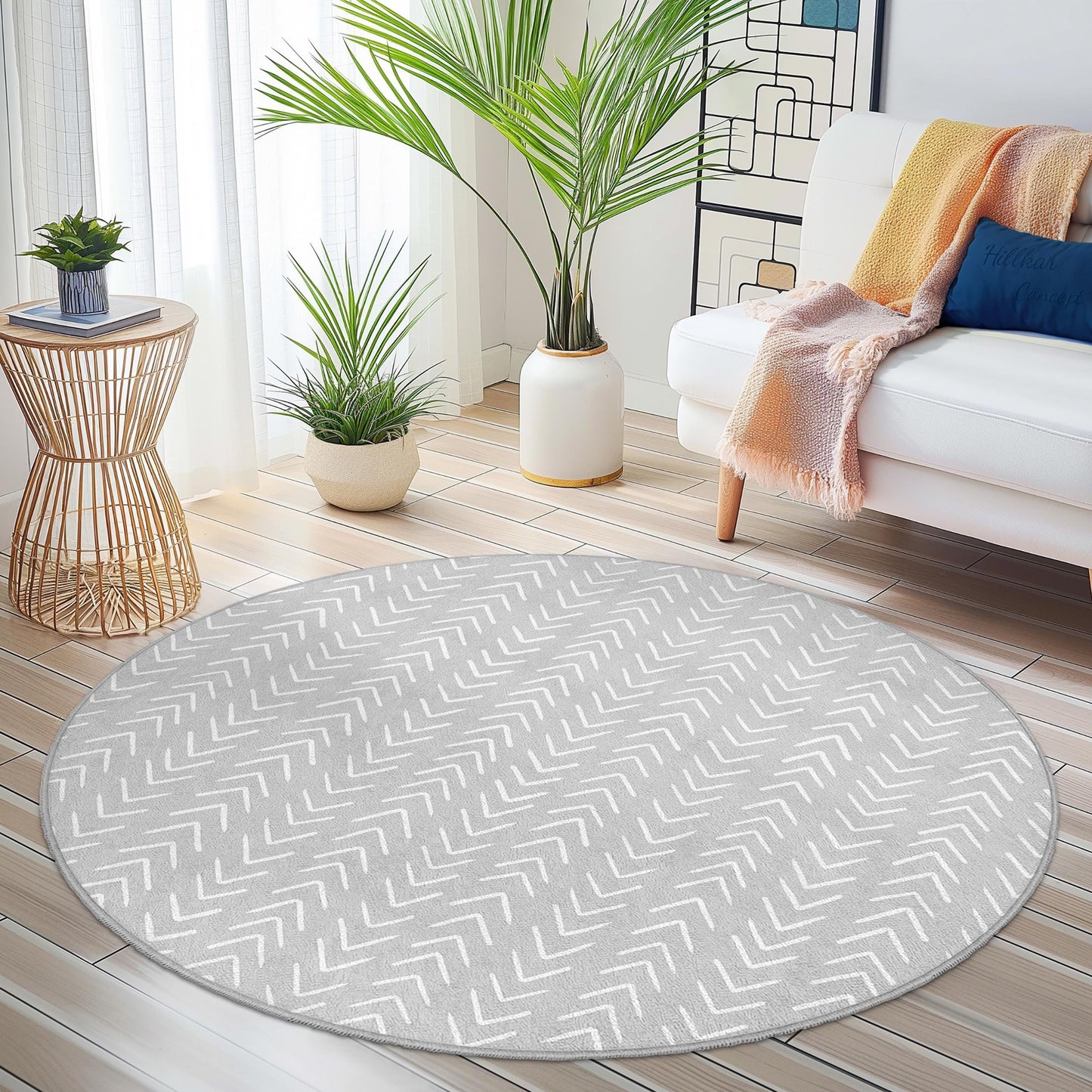 Stylish Grey Arrow Pattern Round Rug, Modern Round Carpet for Living Room, Soft Round Area Rug, Contemporary Home Decor