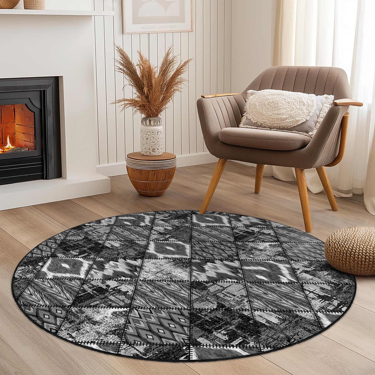 Geometric Black and White Round Area Rug, Modern Circle Rug, Boho Chic Living Room Decor, Soft Round Carpet, Stylish Home Accessory