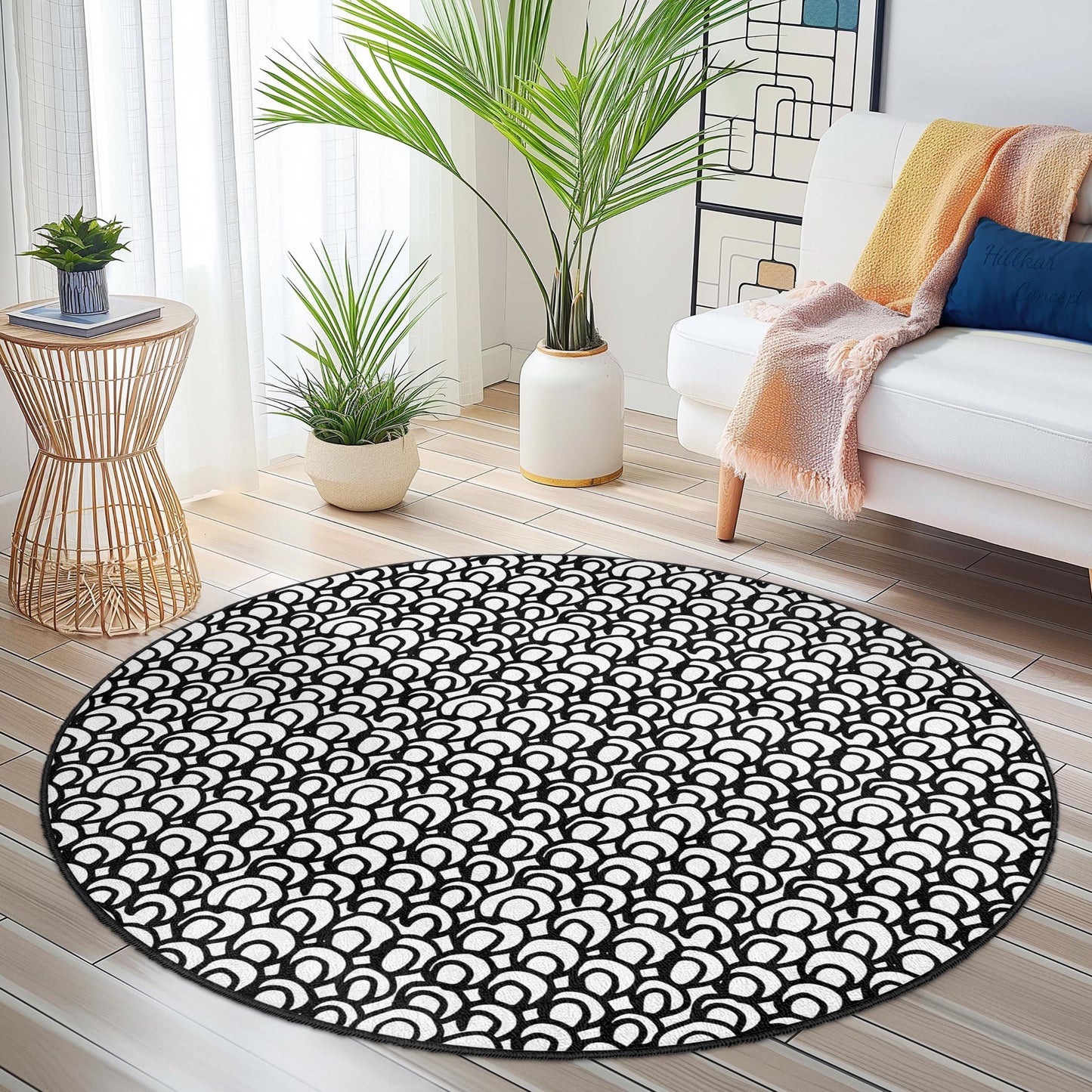Elegant Geometric Round Area Rug, Modern Black and White Round Carpet, Stylish Home Decor, Contemporary Living Room Rug