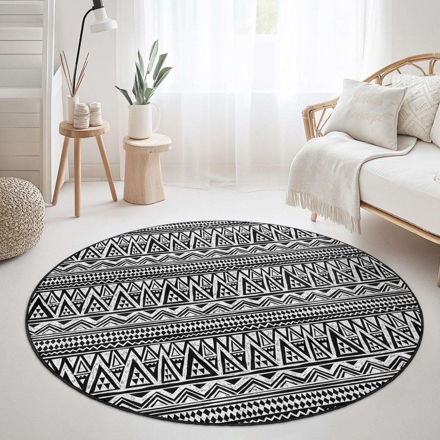 Geometric Pattern Round Area Rug, Black and White Circle Rug, Modern Decor for Living Room, Bedroom, Boho Style Round Rug