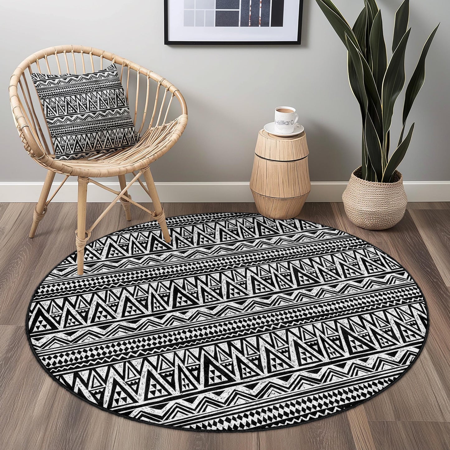Geometric Pattern Round Area Rug, Black and White Circle Rug, Modern Decor for Living Room, Bedroom, Boho Style Round Rug